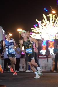 BIB: 40344, 41373, 1901, 0000000
                            <button type="button" onclick="openModal(22932453)" class="btn btn-primary btn-sm float-right btn-popup" data-toggle="modal" data-target=".modal-high-quality">
                        <i class="fas fa-shopping-cart"></i> Add to Cart
                    </button>
                                            <button type="button" onclick="isThisMe(22932453, true)" class="btn btn-success btn-sm float-right btn-popup btn-isme hidden" data-toggle="tooltip" data-placement="bottom" title="นี่คือรูปของคุณใช่ไหม คลิกที่นี่เพื่อเอาเข้าอัลบั้ม">
                        <i class="fas fa-plus"></i> Add to album
                    </button>
                    <button type="button" onclick="isThisMe(22932453, false)" class="btn btn-warning btn-sm float-right btn-popup btn-isnotme hidden">
                        <i class="fas fa-ban"></i> Remove from album
                    </button>